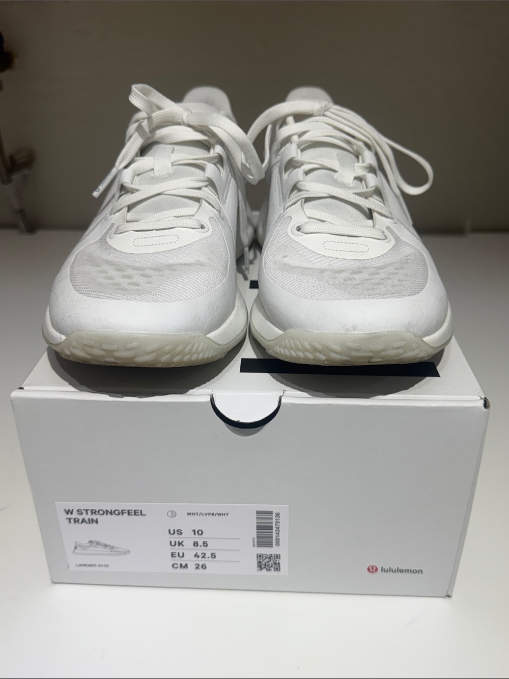 lululemon athletica Women’s White Strongfeel Train Athletic Sneakers (US 10)